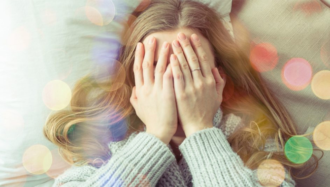 7 Frequent Signs Of Being Obsessed With Someone