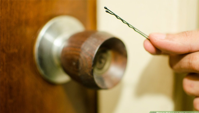 How to Secure a Door Without a Lock: Some Effective Way