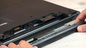 Dislocate the battery in case of laptop