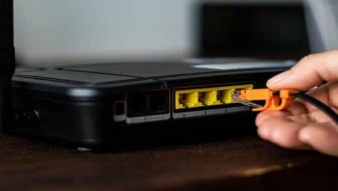 7 Useful Ways To Reuse An Old Router (Don't Throw It Away)