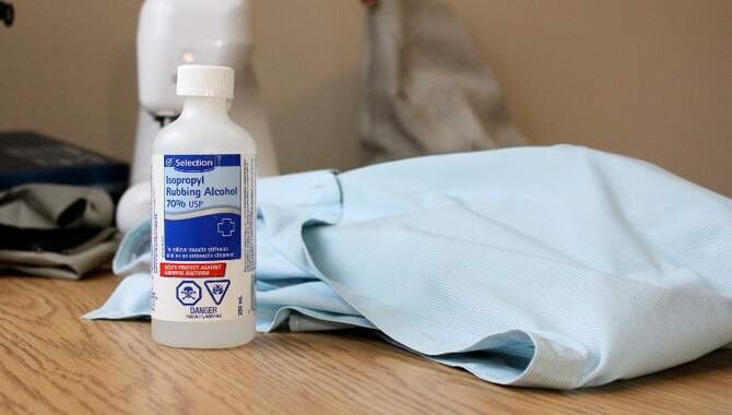 Treating Stains With Rubbing Alcohol